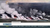 Hawaii'de lav nehri okyanusa akmaya devam ediyor