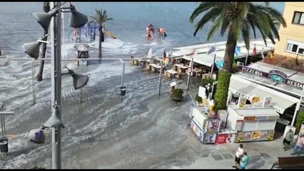Un tsunami frappe l'archipel des Baléares en Espagne