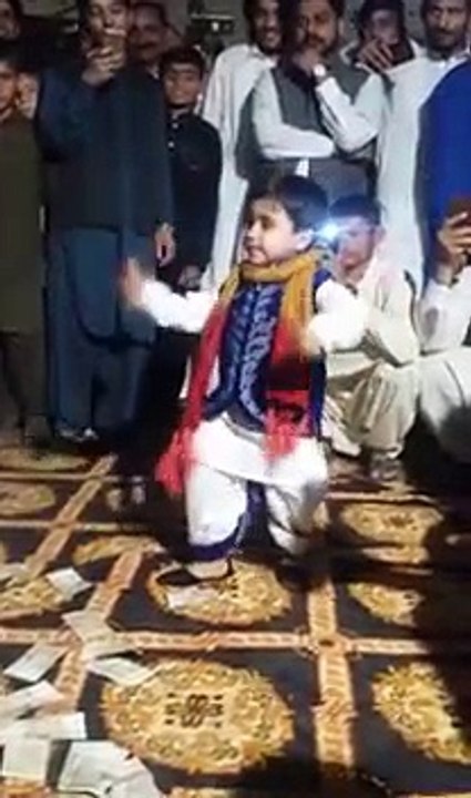 baby dance, shadi dance by child