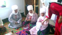 Kırgızistan'da geleneksel başlık 'eleçek' yeniden hayat buluyor - BİŞKEK