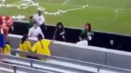 La agresión de René Higuita a un hincha de América de Cali