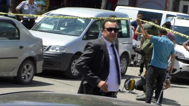 Kars’ta ATM yanında unutulan sırt çantası patlatıldı