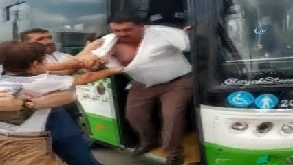 Sürücü adayı ve hocası ölümle burun buruna geldi... O  anlar kamerada