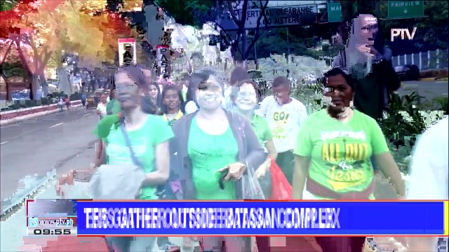 NEWS: Du30 supporters gather outside Batasan Complex