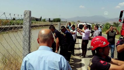 Minibüs sulama kanalına devrildi - AYDIN