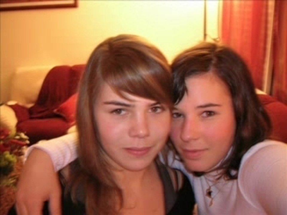 ELLES ...