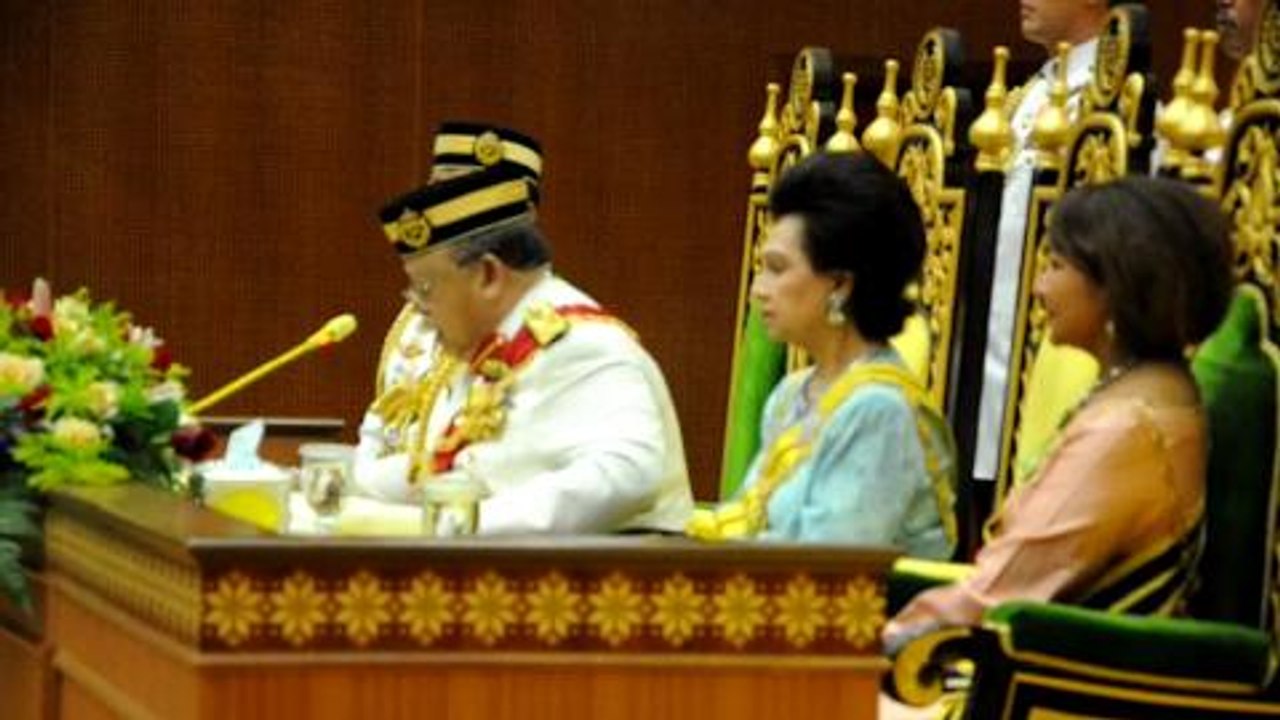 Perlis state assemblymen told to stop politicking and make the people their priority