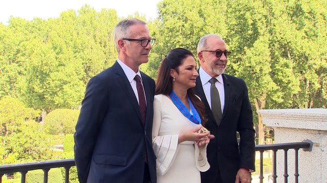 Gloria Estefan recibe la Medalla de Bellas Artes