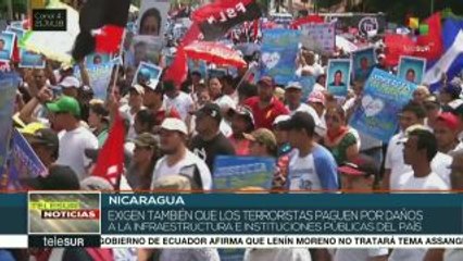Nicaragüenses marchan por justicia por asesinados en actos vandálicos
