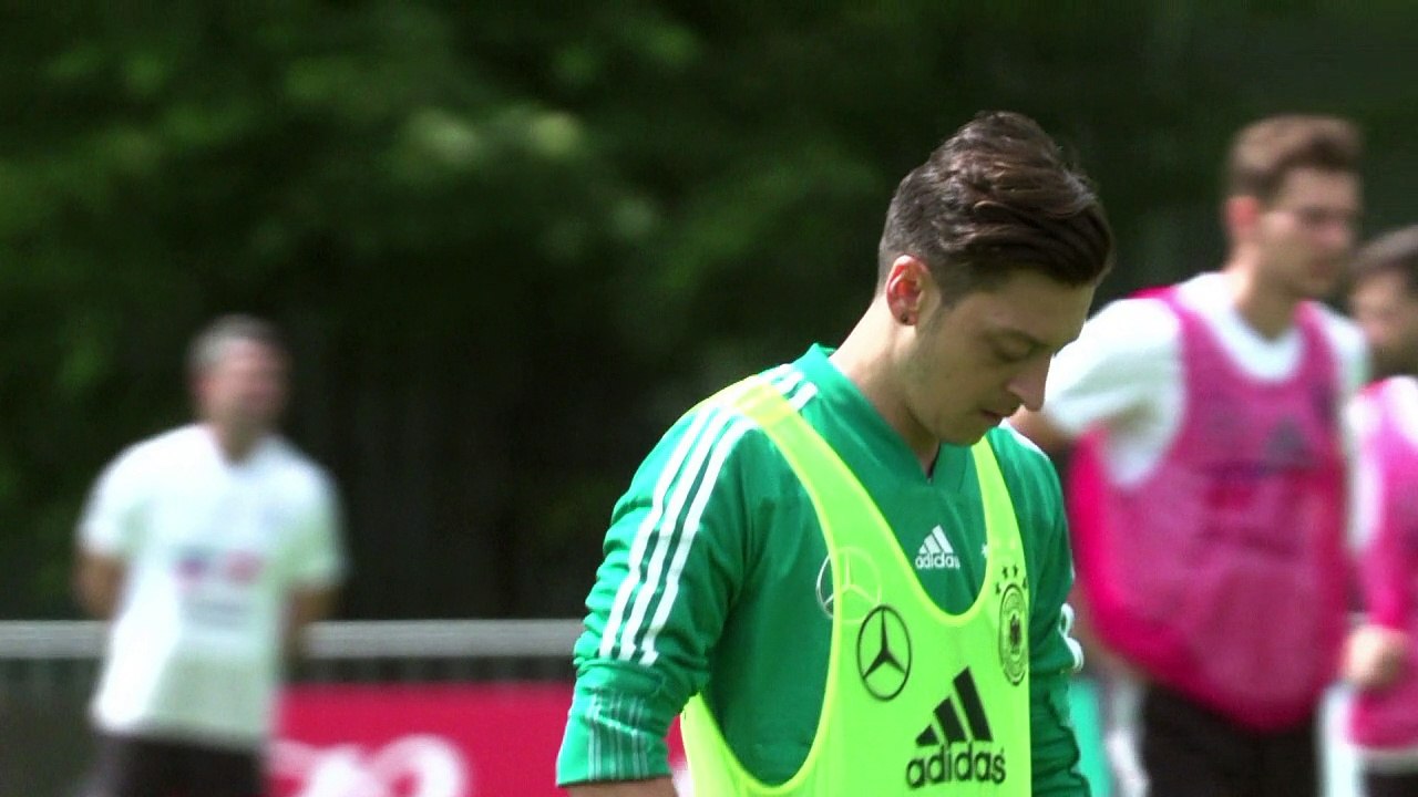 Rassismus-Debatte wegen Özils Rücktritt aus der Nationalelf