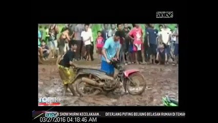 Balap Motor Di Lumpur