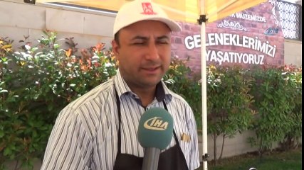 18 Yıllık Kalaycı Ustası Mesleğini Müzede Anlatıyor