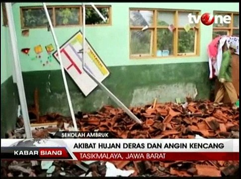 Hujan Deras dan Angin Kencang Sebabkan 3 Ruang Kelas Ambruk