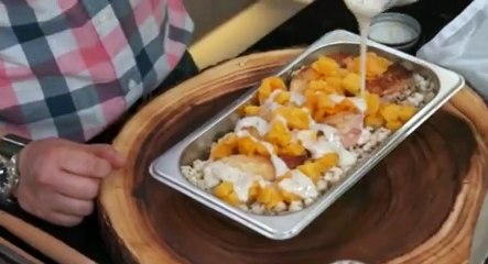 Naturally, Danny Seo S01  E17 Flora Foragers