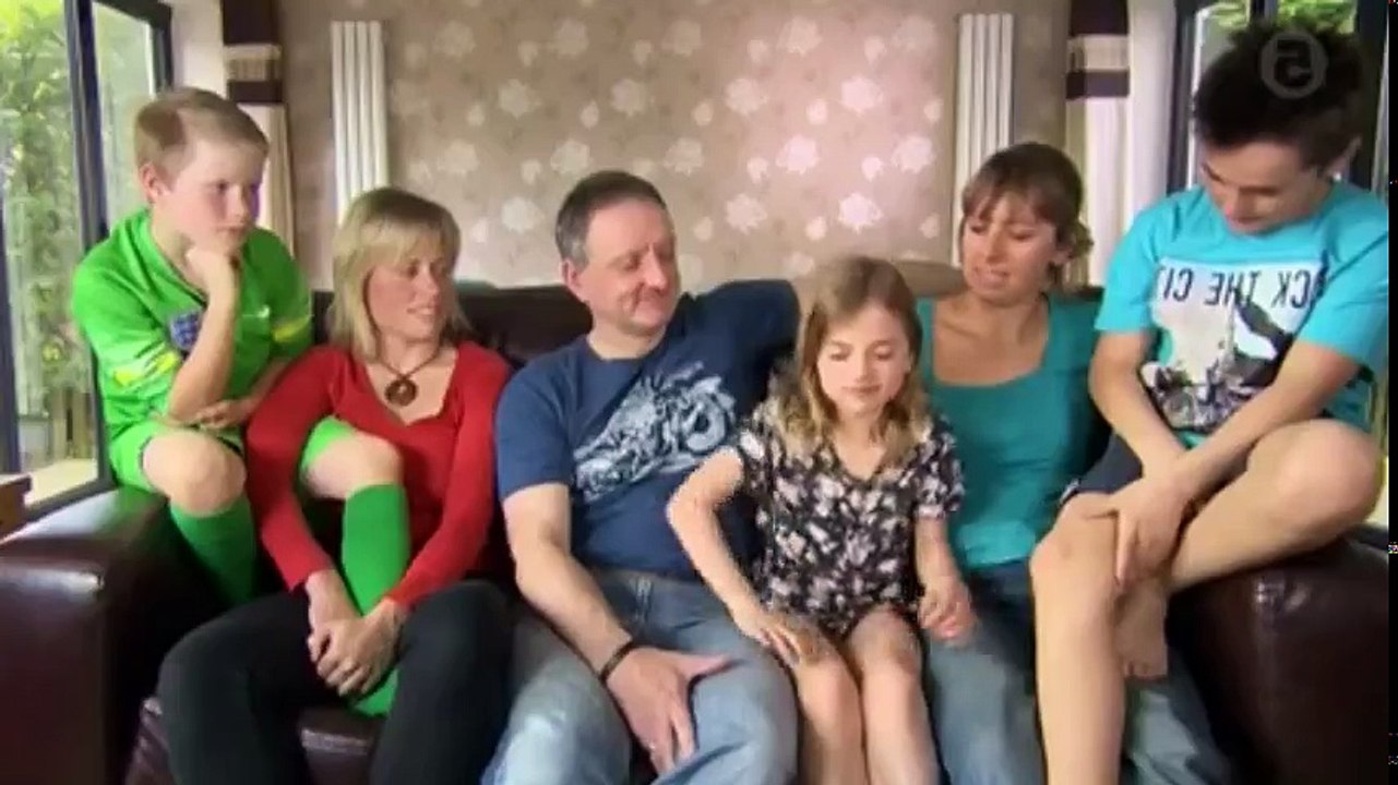 The Holiday Airport Sun, Sea and Scousers S01  E03 Sporting Chance - Part 02
