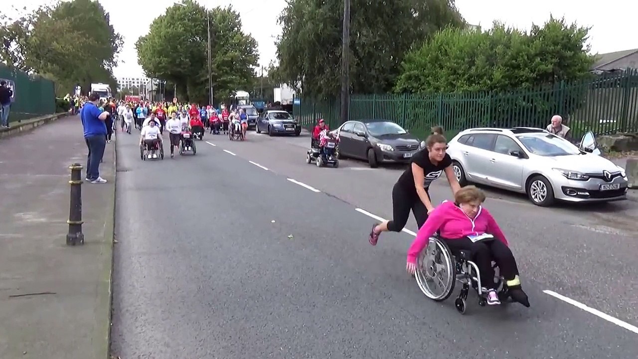 Wheelchair Start of 34th Evening Echo Cork Womens Mini-Marathon 2015 - Cork Athletics
