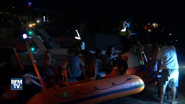 On s’est jetés dans la mer car les flammes nous léchaient le dos. Ils ont échappé de justesse aux incendies en Grèce