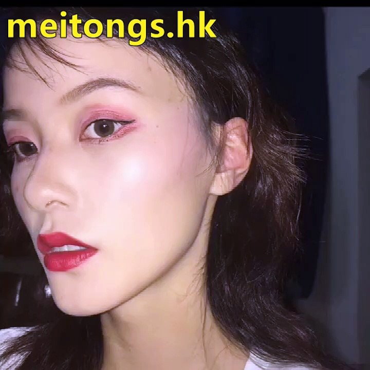 I can't afford cheap colored contacts in my life!