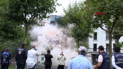 Sültüce'de Binanın Çökme Anının Aktüel Görüntüsü 1