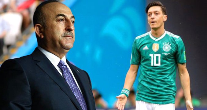 Dışişleri Bakanı Mevlüt Çavuşoğlu, Alman Milli Takımını Bırakma Kararı Alan Mesut Özil'i Arayarak Destek Verdi