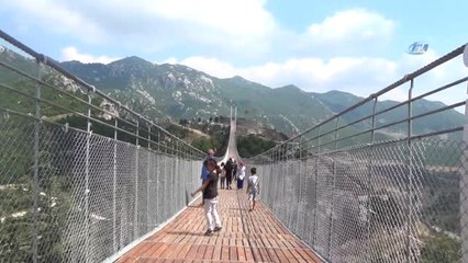 4 Minareli Yaya Köprüsü Ziyaretçi Akınına Uğruyor