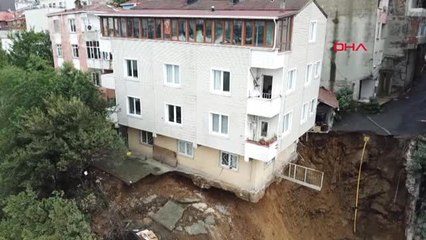 Sütlüce'de Çökme Tehlikesi Geçiren Bina Havadan Görüntülendi