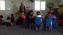 Hiba Abouk visita a los refugiados de Zaatari