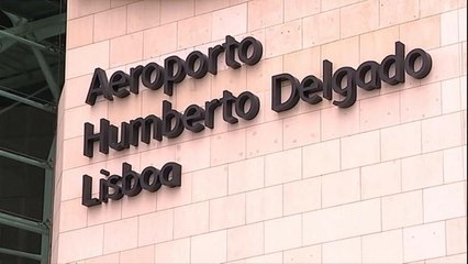Menores estão a ser detidos no Aeroporto de Lisboa
