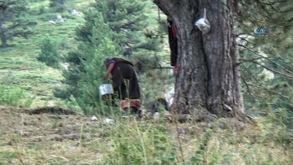 83 yaşındaki Elmas nine 63 yıldır üretiyor