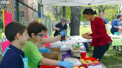 'Abolish ICE'- Could US migrant detention force be broken up - BBC News