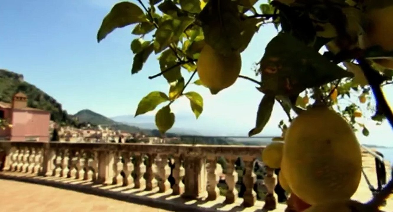 Great Continental Railway Journeys S03 - Ep02 Rome to Taormina - Part 02 HD Watch