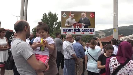 Devrekli Hemşehrilerinden Mesut Özil'e Destek
