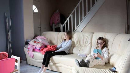 JE PRANK MA PETITE SOEUR !!  AVEC BEGUMMY.