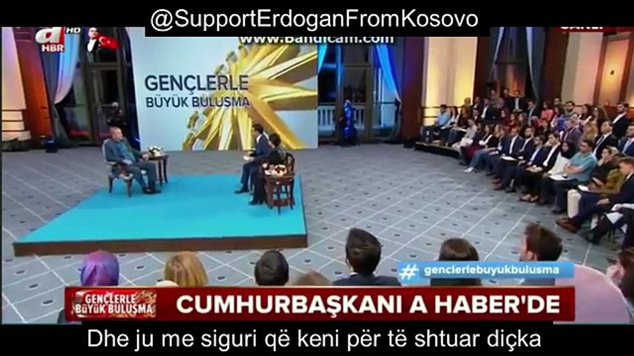 Erdogan studentëve kosovar:  "Pas studimeve, kthehuni në Kosovë "