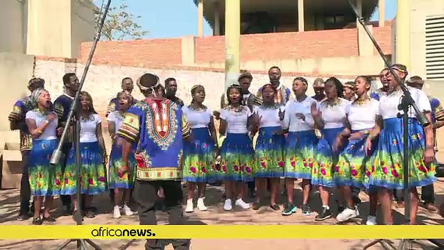 Marche en hommage au long chemin vers la liberté de Mandela [No Comment]