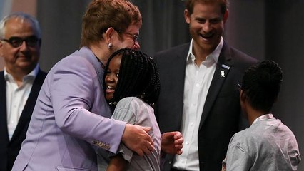 Il Principe Harry ed Elton John alla conferenza dell'AIDS