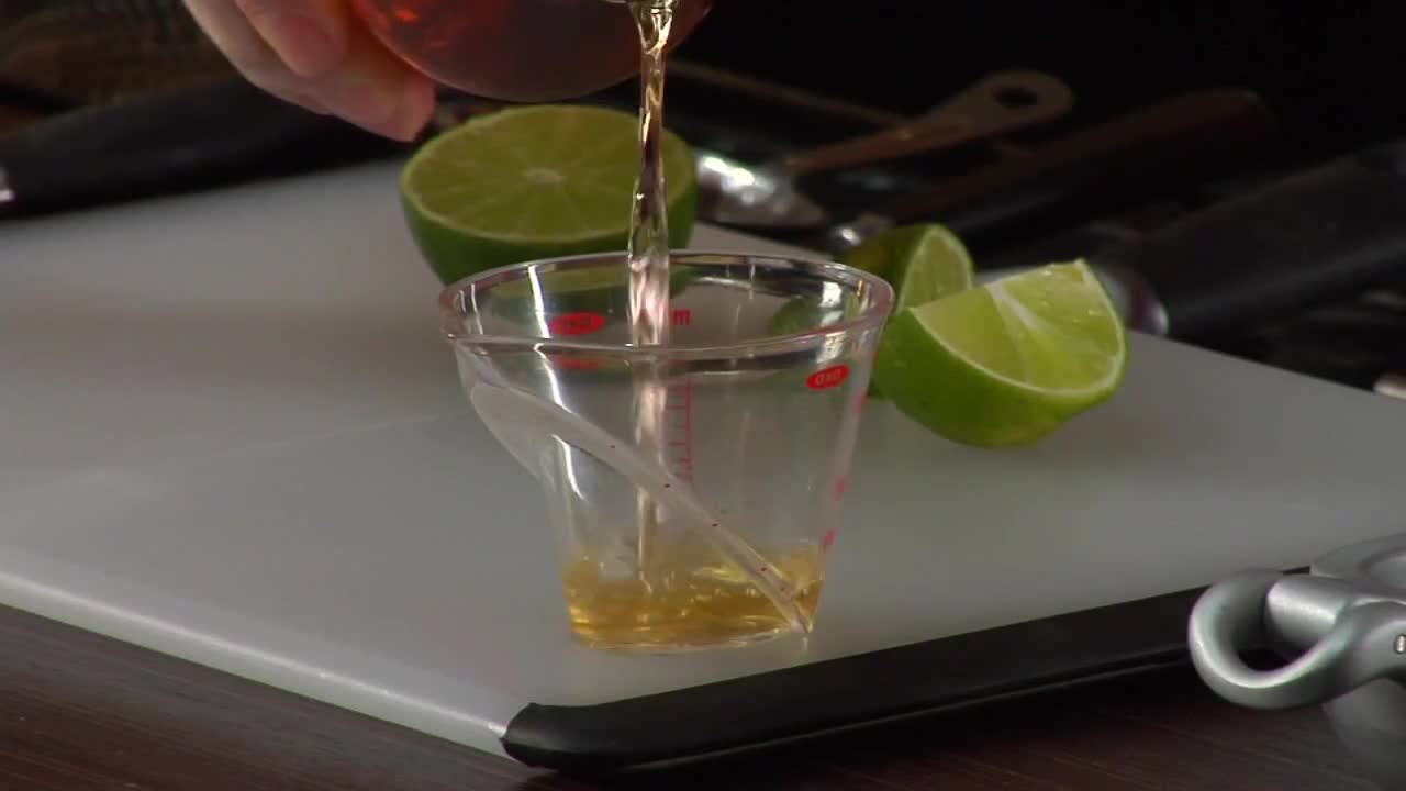 Voyager Cocktail - The Cocktail Spirit with Robert Hess - Small Screen