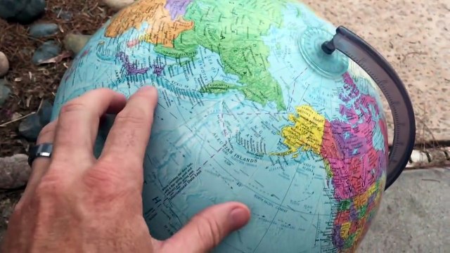 DEBUNKED - Emergency Airplane Stop Proves Flat Earth