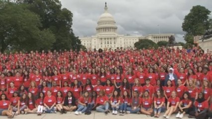 Mil jóvenes y futuros activistas dicen "basta" a política migratoria de Trump