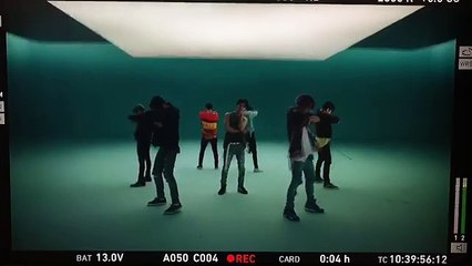 Lộ diện cảnh quay MV của iKON