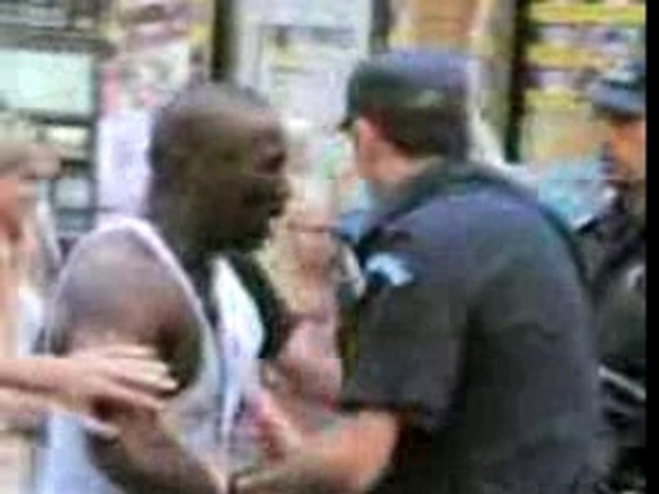 Mc Jean Gabin Vs Police http://rapadonf.free.fr