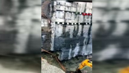 Beyoğlu’ndaki bina çökmeden önce yaşanan toprak kayması kamerada