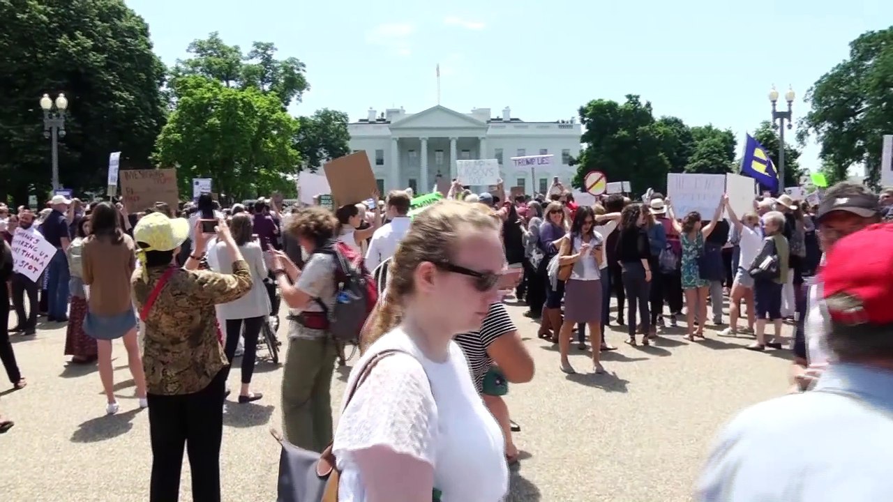 Why You Can Never Argue with Conspiracy Theorists _ Argument Clinic _ WIRED-3kJp8as4fE4