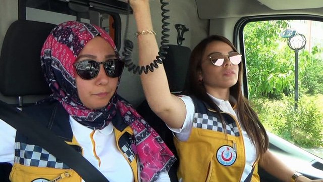 Babasının hayalini gerçekleştirmek için ambulans şoförü oldu