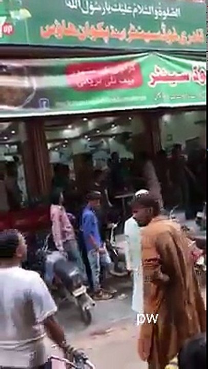Clash between Qadri Nuli Biryani Center and   Ghousia Nuli Biryani