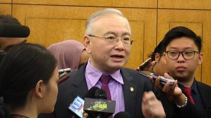 Dr Wee claims Govt changed definition of oil royalty
