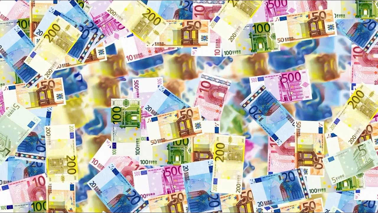 Il trouve un portefeuille avec 4300 euros et le rapporte à la gendarmerie