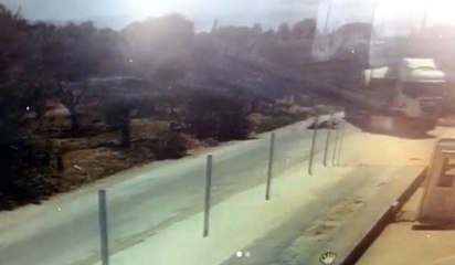 Tır ile Motosiklet Böyle Çarpıştı