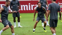 Ozil 'happy' to be back with Arsenal - Cech