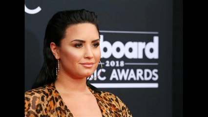 جرعة هروين تتسبب في نقل مغنية البوب الشهيرة "ديمي لوفاتو" إلى المستشفى